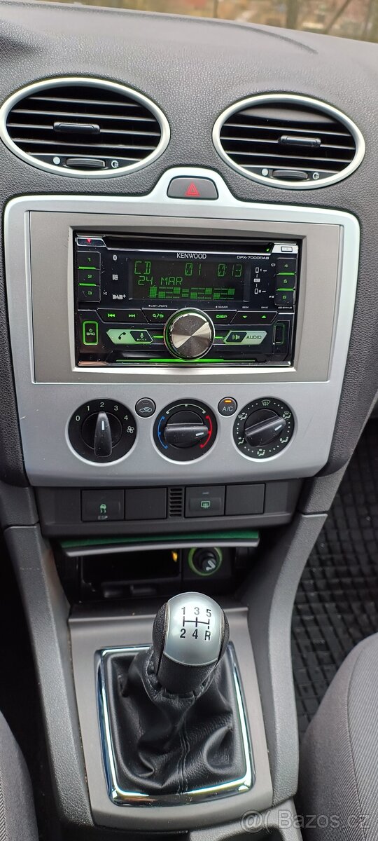 Ford Focus 1.6 benzín 74kW - 9