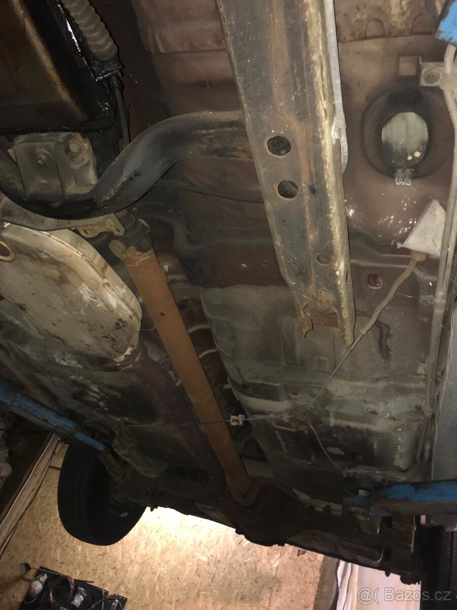 Chevrolet Camaro 250cui 1976 mk2 - 9