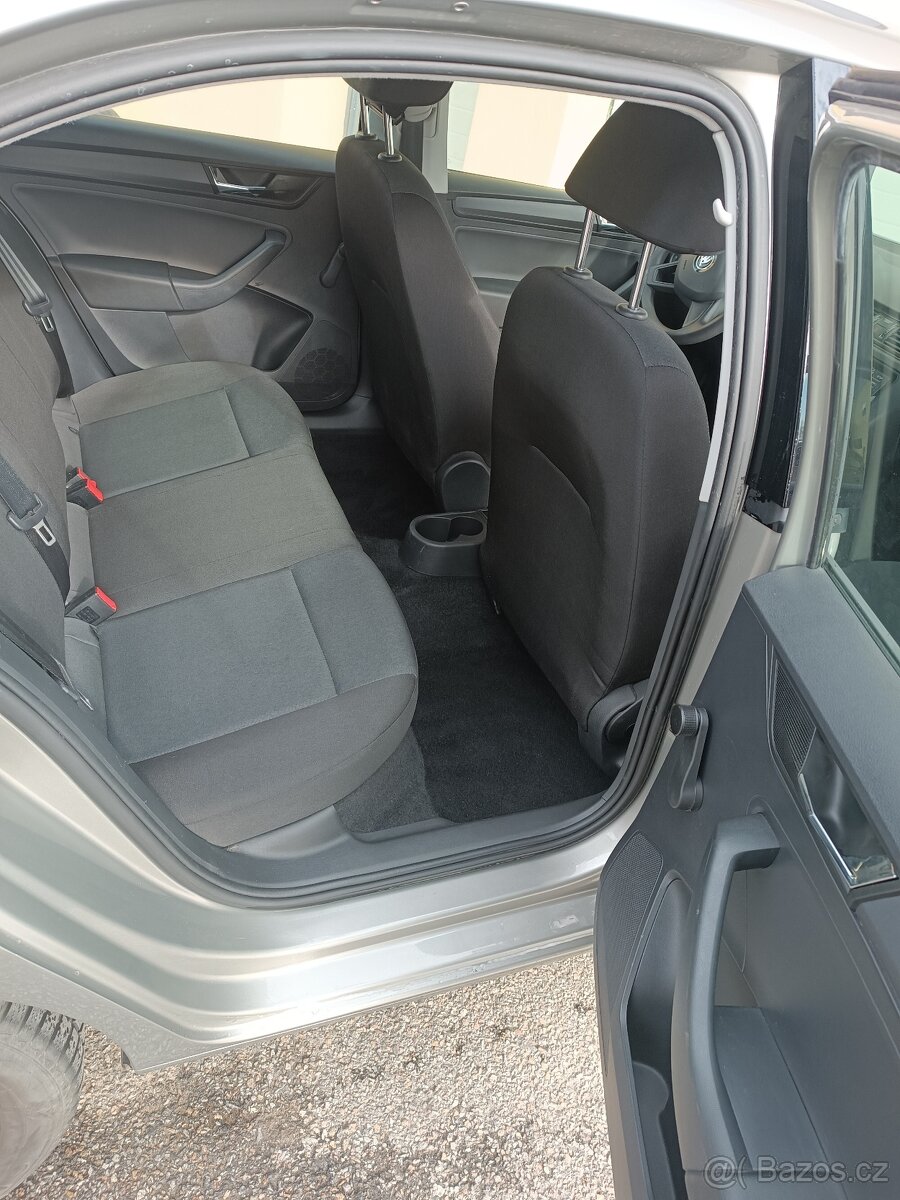 Škoda Rapid 2019, 1.0tsi - 9