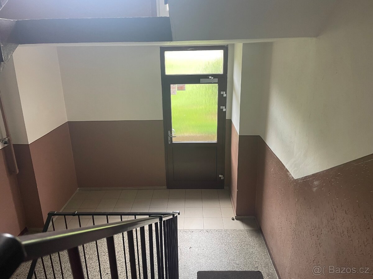 Byt 1+1, ul. Studentská, Jirkov - 9