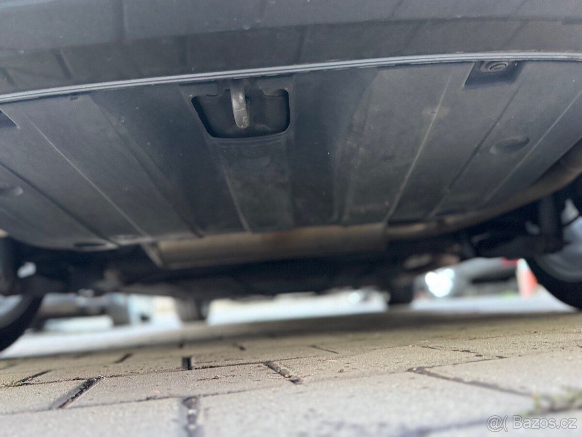 Honda Civic 9G pouhých 42 000 km, po Senior Majiteli - 9