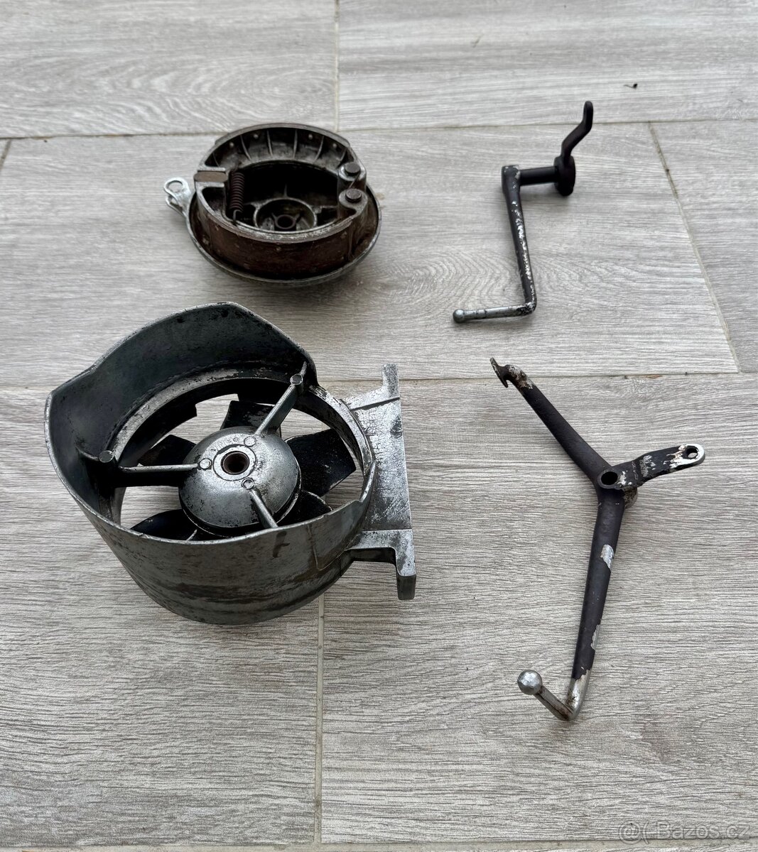 ČZ 175 skútr prase rikša - díly - 9