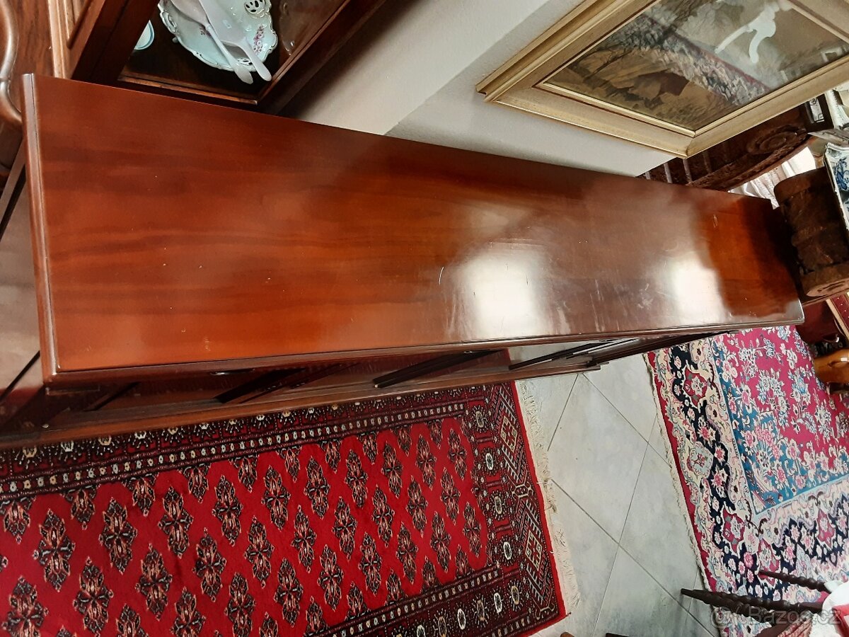 Celomasivni komoda - ořech - 9