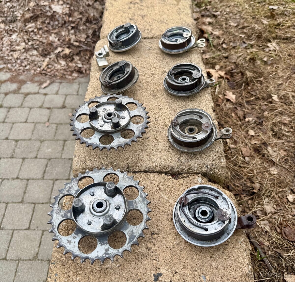 Jawa Jawetta, Stadion - díly - 9