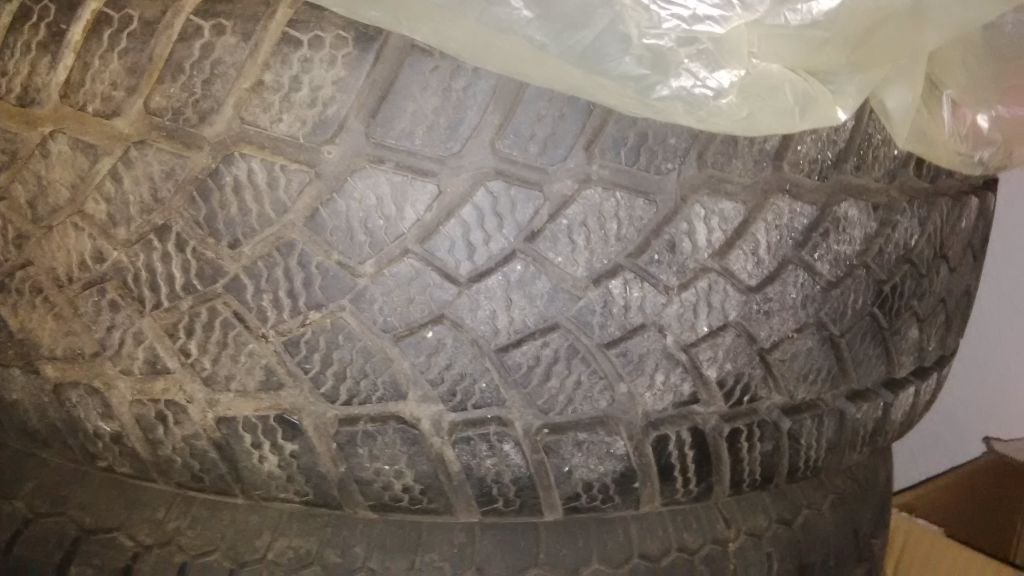 Michelin MXV 185/65 R14 85H a Sava Eskymo S3 185/65 R14 88T - 9