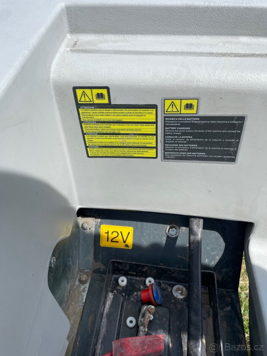 Zametací stroj Comac CS50 B - 9