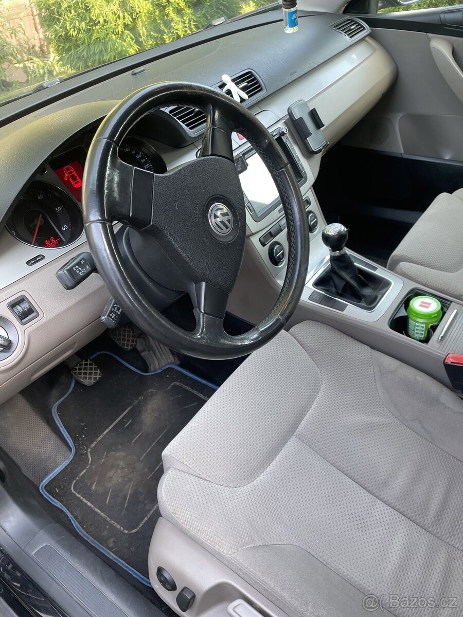 Prodám Passat variant B6 - 9