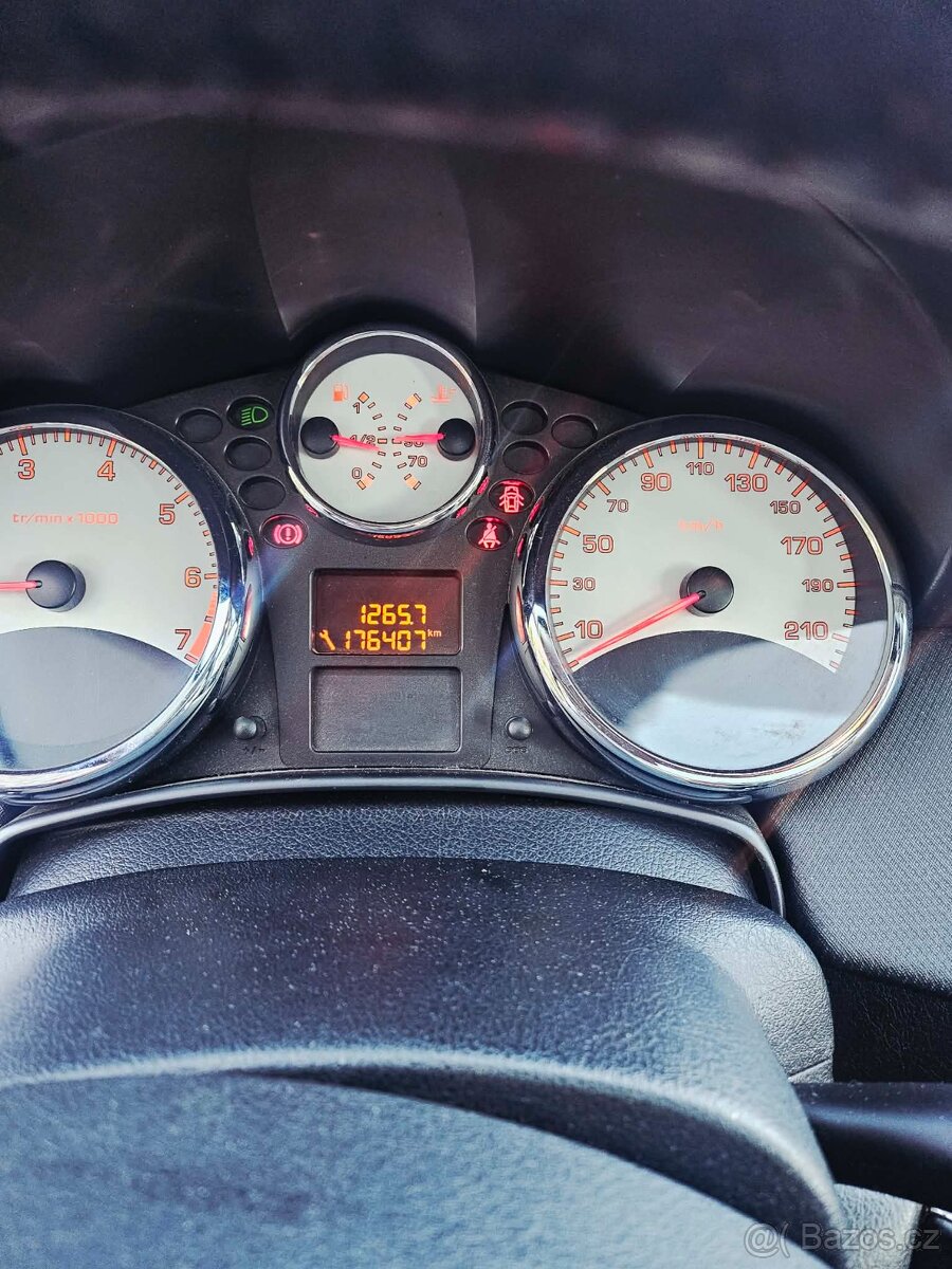 Peugeot 207sw 2010 - 9
