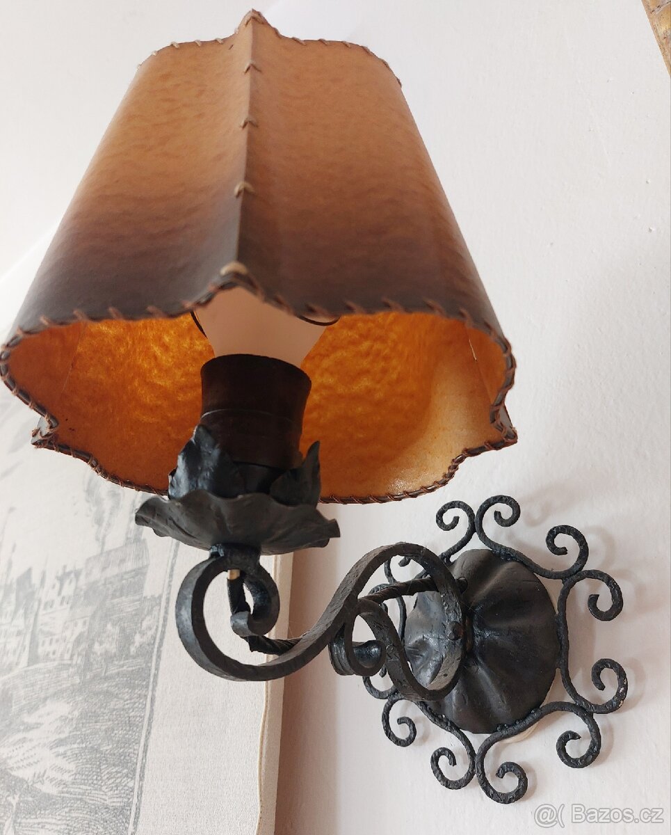 Starožitný originál kovový lustr + 2 lampičky, ruční práce - 9