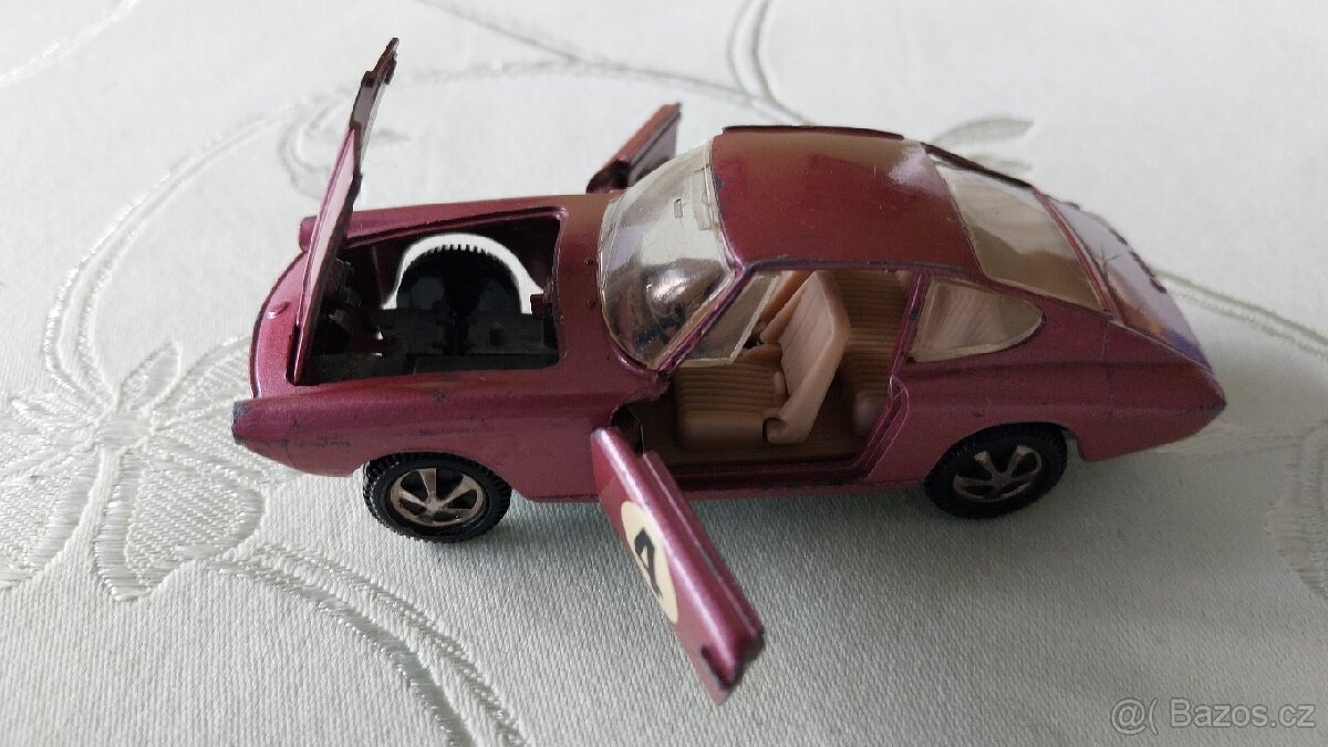 Retro sběratelské hračky,auta,stavebnice,koloběžky - 9