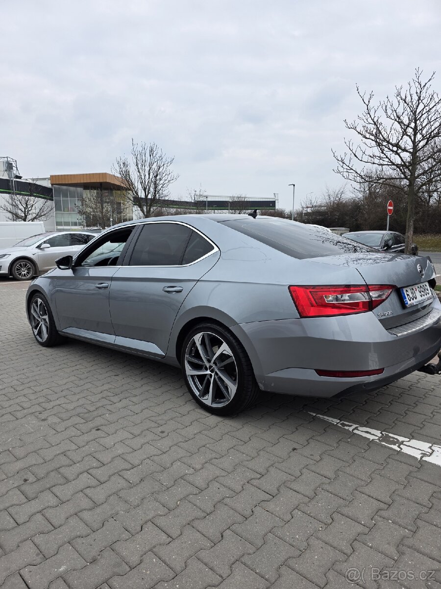 Škoda Superb - 9