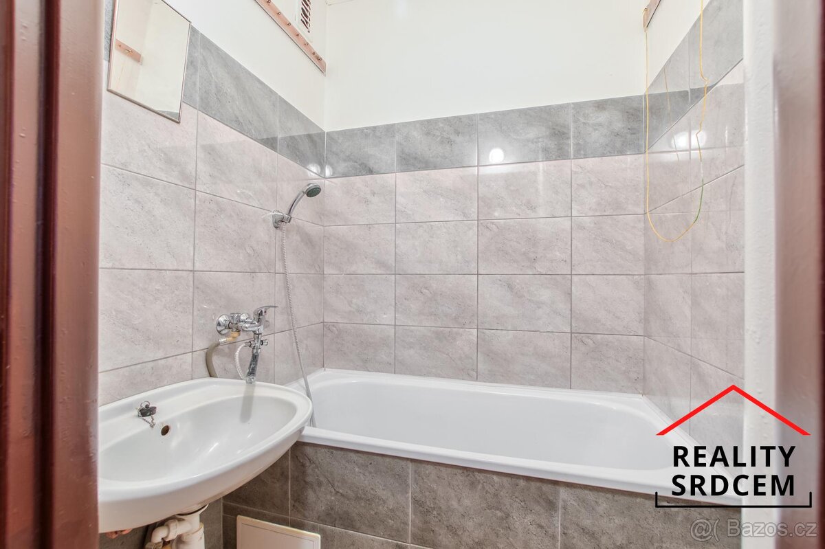 Prodej družstevního bytu 1+1, 33 m2, ul. Haškova, Karviná-Rá - 9