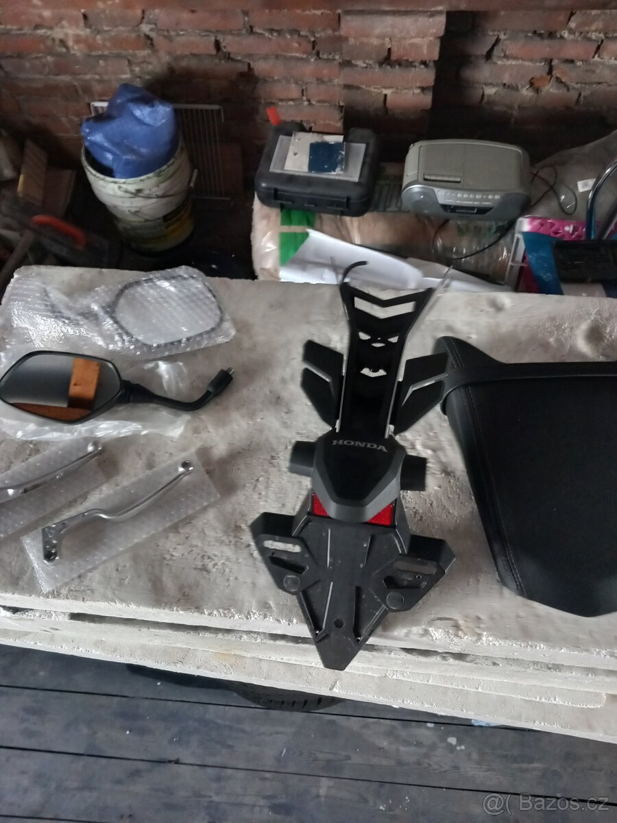 HONDA cb650r neo sport cafe - 9