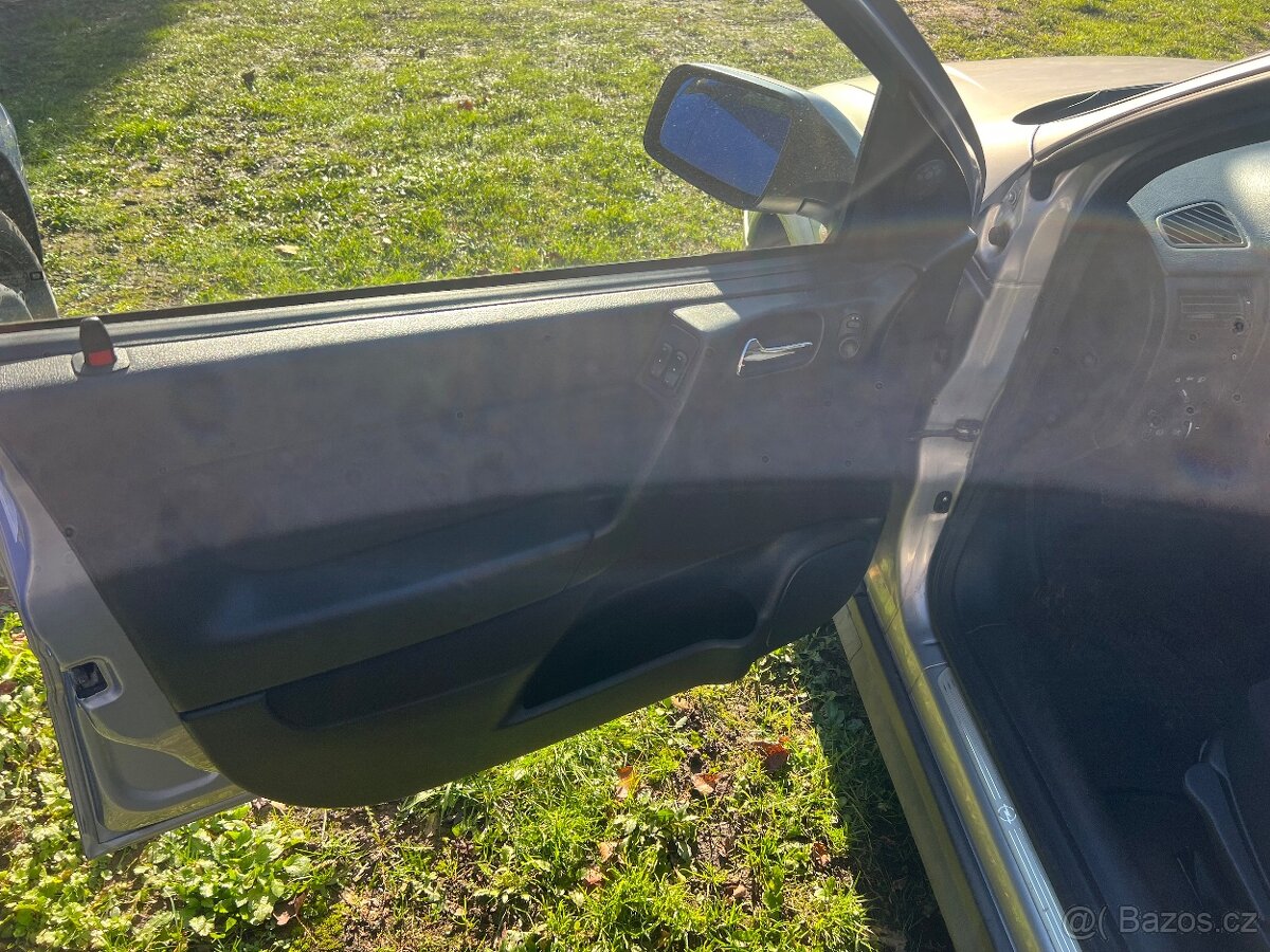 Astra HB 1.6 benzin, manuál - 9