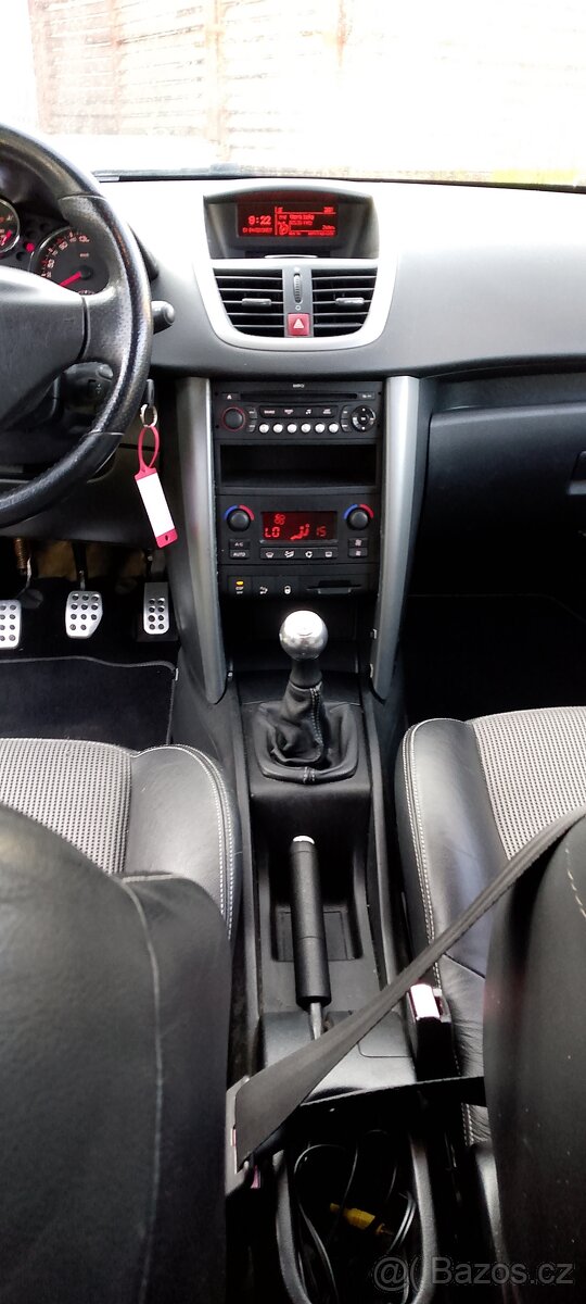 Peugeot 207 - 9