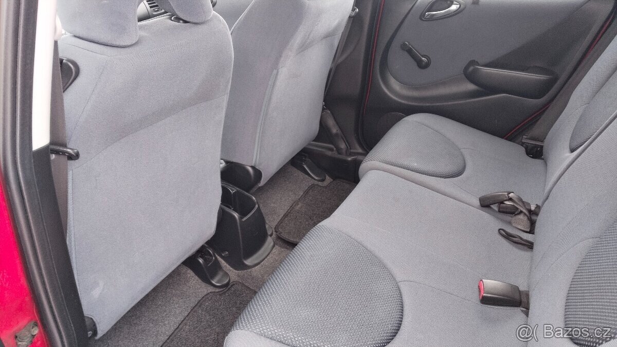 honda jazz 1,2 - 9