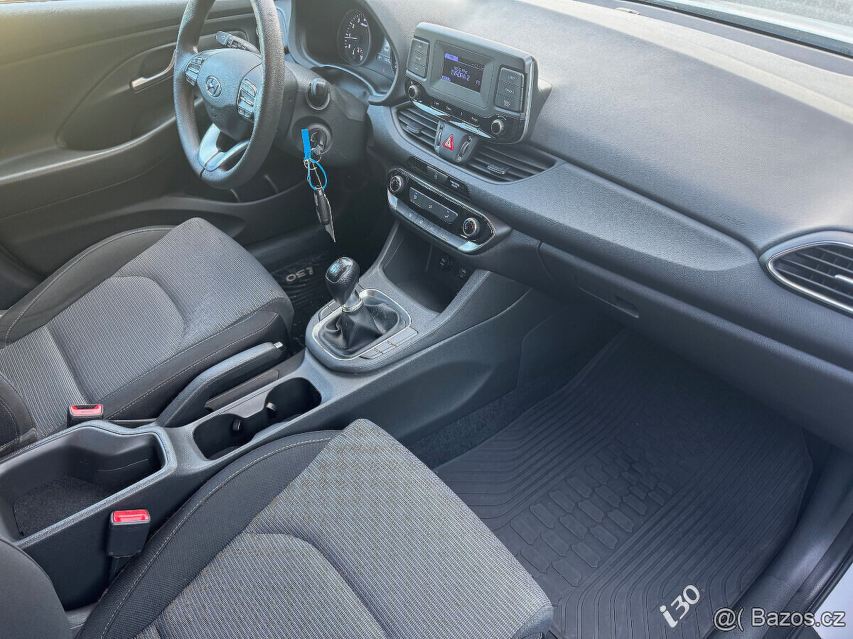 i30 1.5CVVT 81kW NOVÝ MODEL ZÁRUKA KOUPENO V ČR DPH - 9