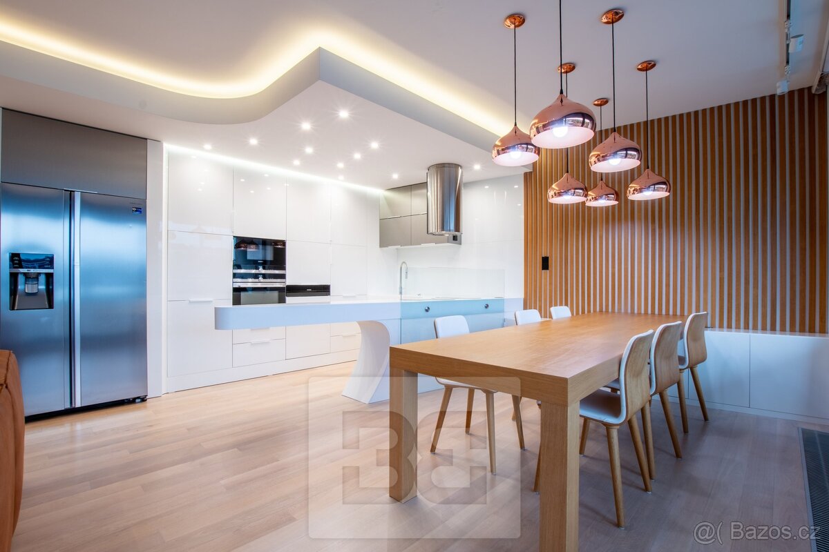 Pronájem bytu 4+kk 119 m², Praha - Radlice, ev.č. N08542 - 9