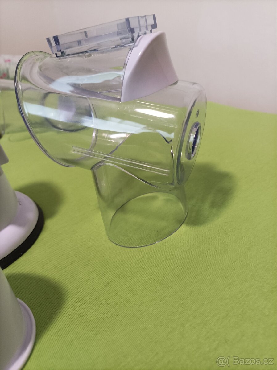 Rotační struhadlo 3v1, 2 sady
- 9