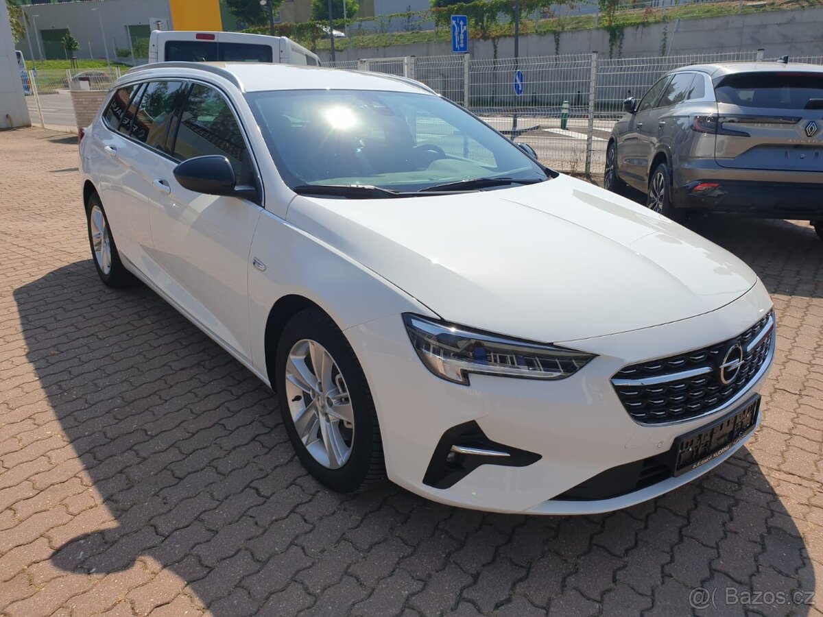 INSIGNIA Edition Bussines 1,5 CDTi - 9