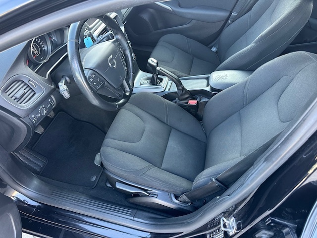 VOLVO V40 2.0D, D2, 88kw-120PK, 06/2017 - 9
