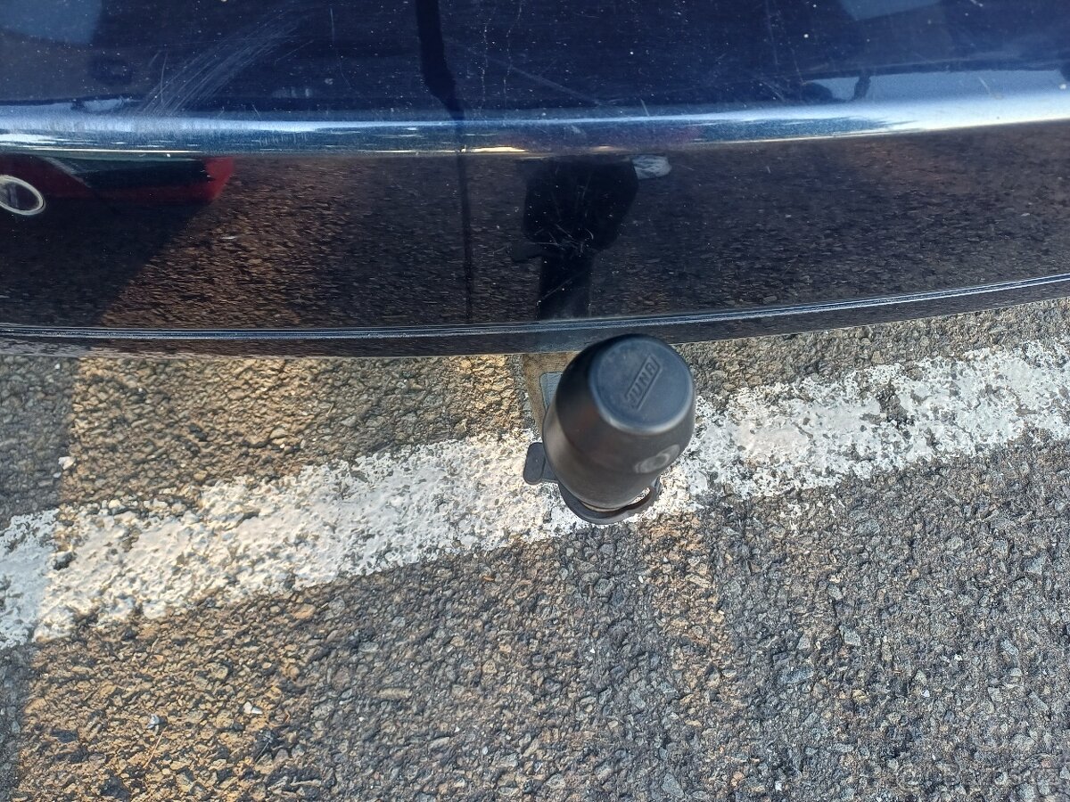 Volkswagen Touran 2,0 TDi 103KW 2010 - VELKÁ SLEVA - 9