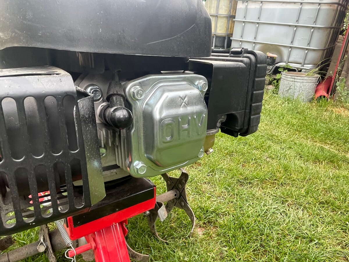 Prodám rotavátor proteco 2.6 kw - 9