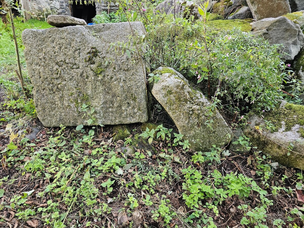 AKCE- Žulové kameny, žula, žulové kvádry - 9