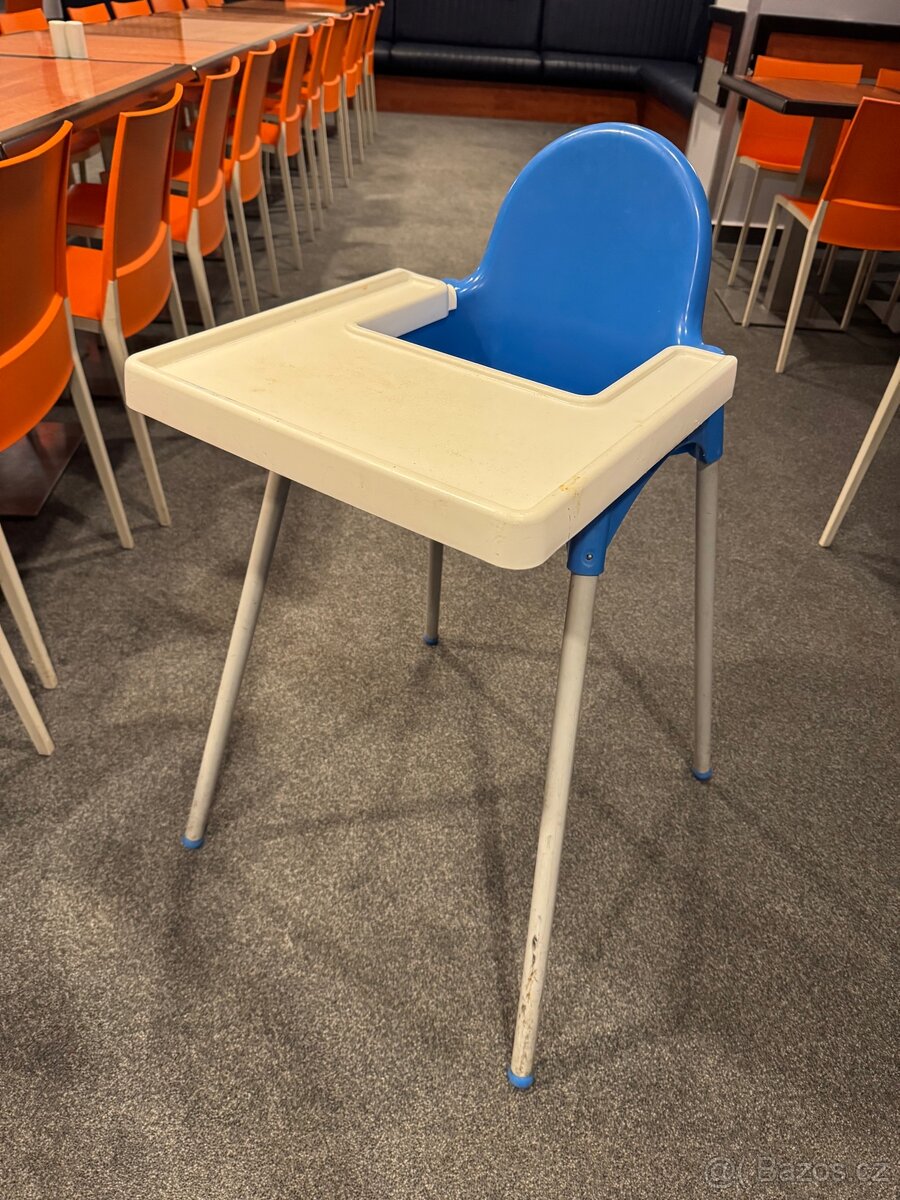 Kompletní vybavení barové-restaurace - 9