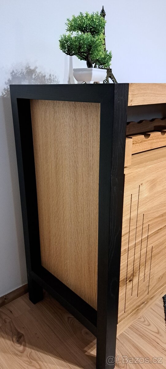 Dubova komoda vinarna - 9