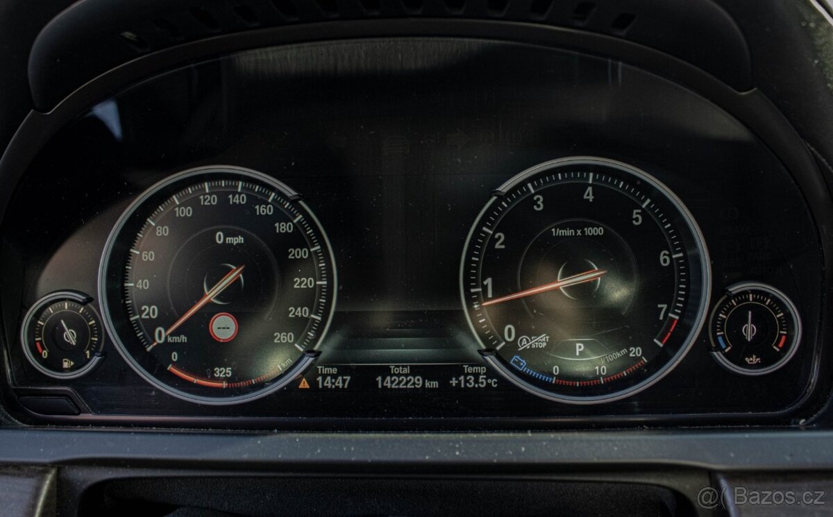 BMW 750i xDrive 2015 - 9