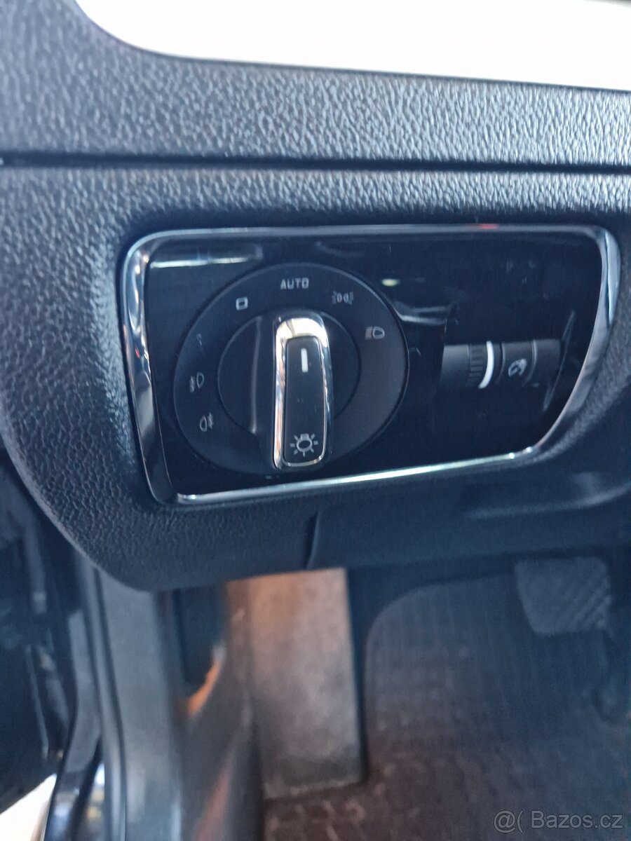 Prodám Škoda Superb 2,0 TDI, 103 kw, DSG - 9