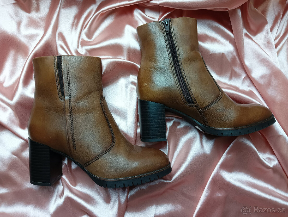 ♥️ Dámské kotníkové boty / polokozačky kožené hnědé Lasocki - 9
