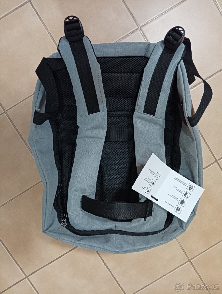 Bezpečnostní SMART batoh s USB konektorem - 9