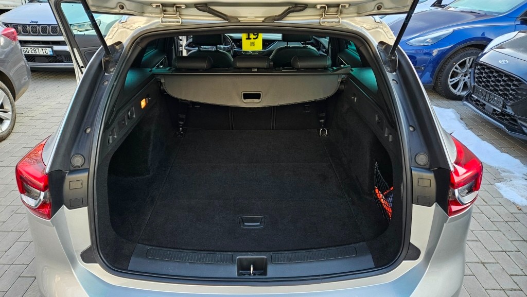 Opel Insignia 2.0 CDTi 128kW Elegance AT8 - 9