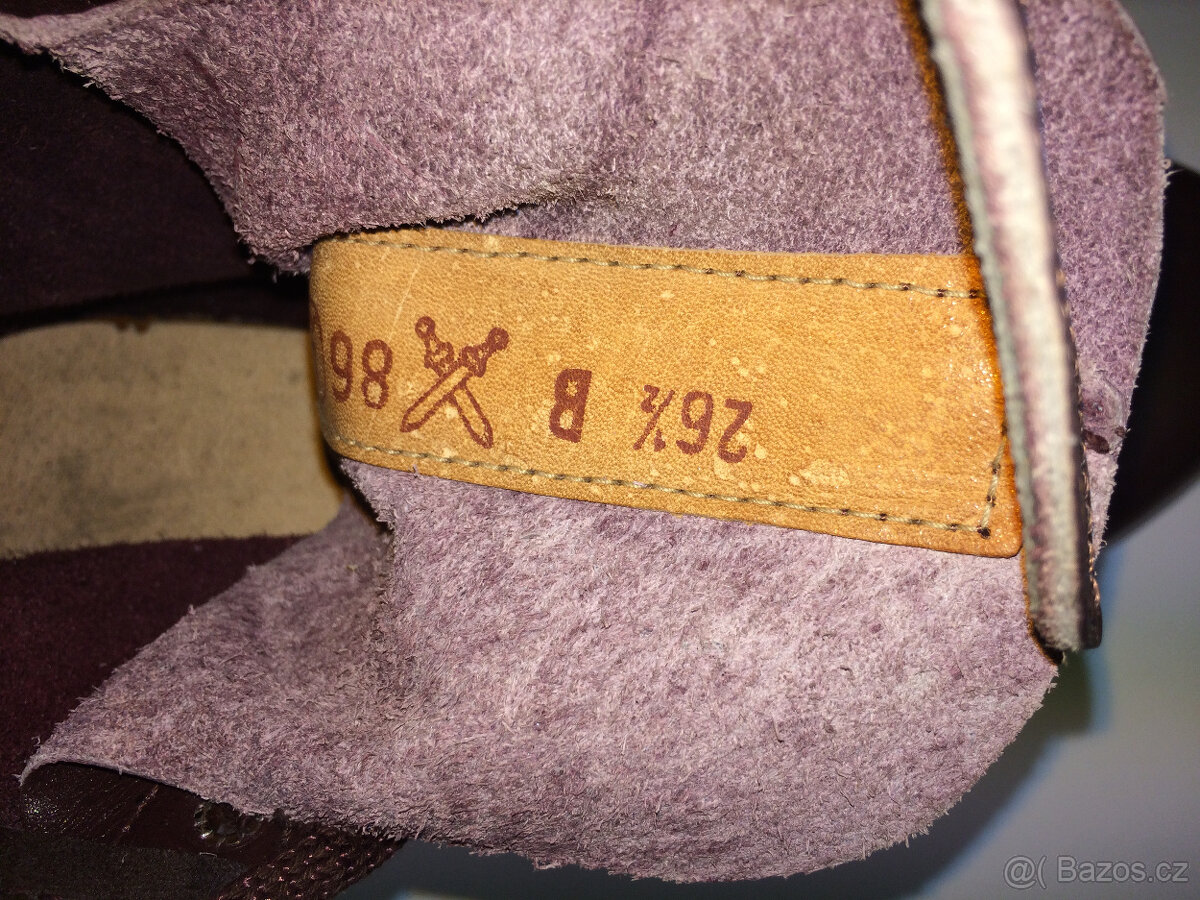 Kožené kozačky o velikosti 26 1/2 - 9