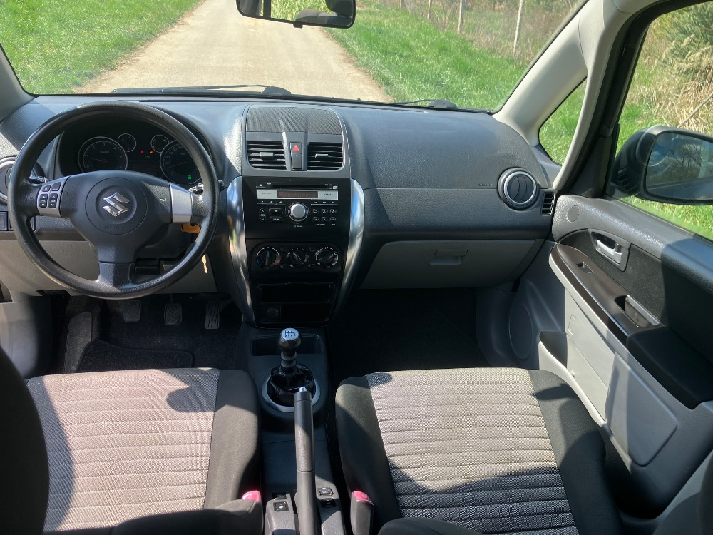 Suzuki SX 4WD - 9