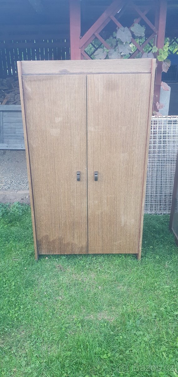 Studentský nábytek - 9