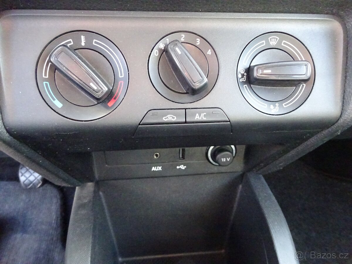 Škoda Fabia 1.2 TSI Combi r.v.2016 (66 KW) serviska - 9