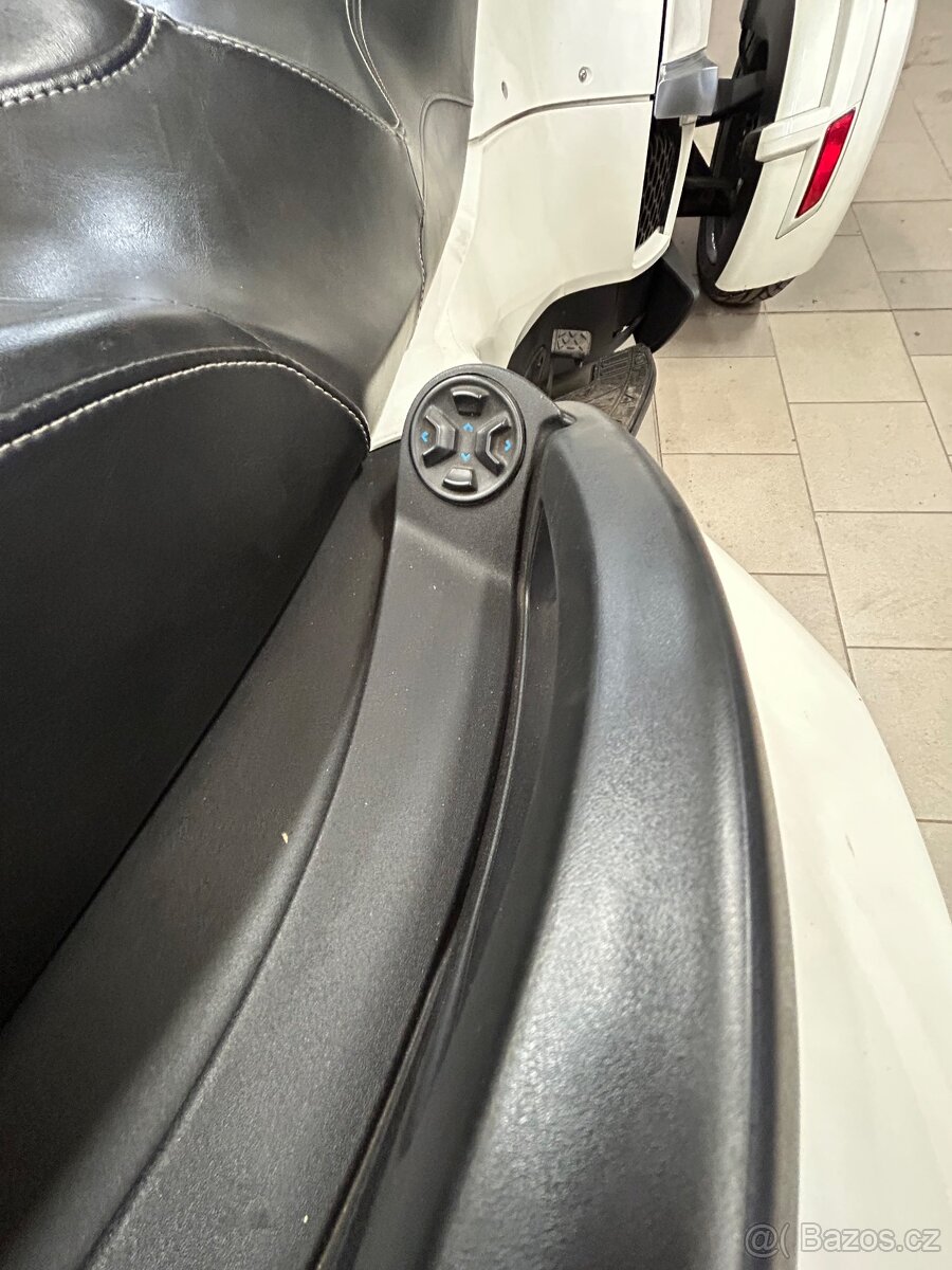 Can-Am Spyder 1330ACE - 9