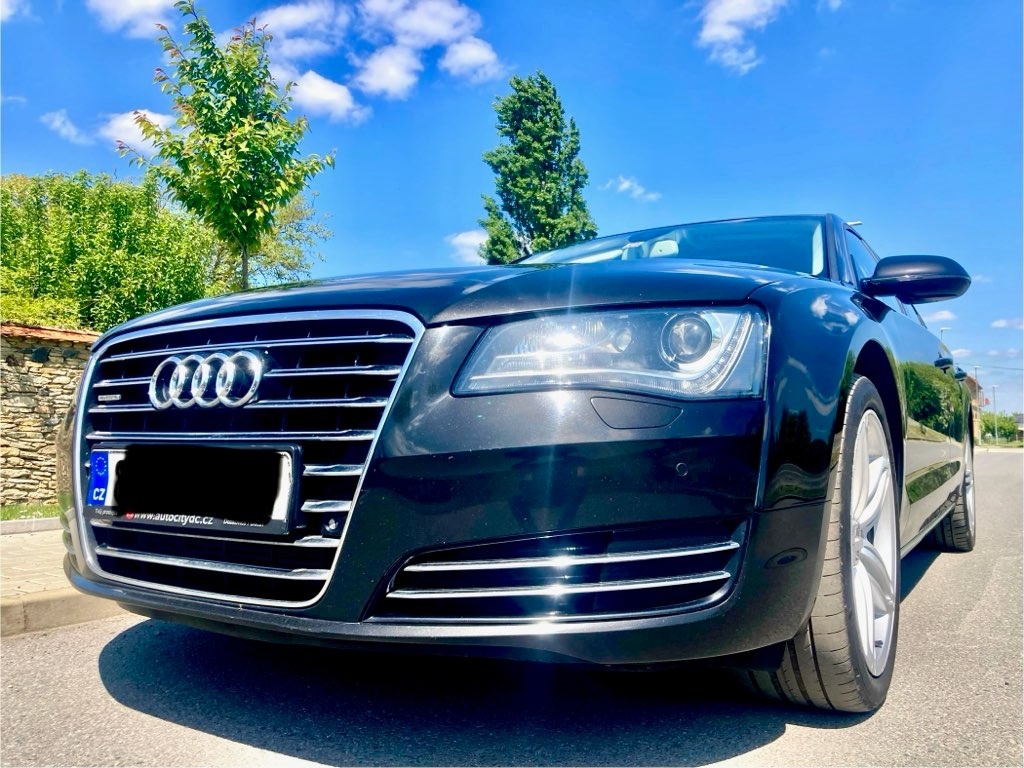 Audi A8,3.0tdi,184kw,250ps,model 2013,max vybava,20alu - 9