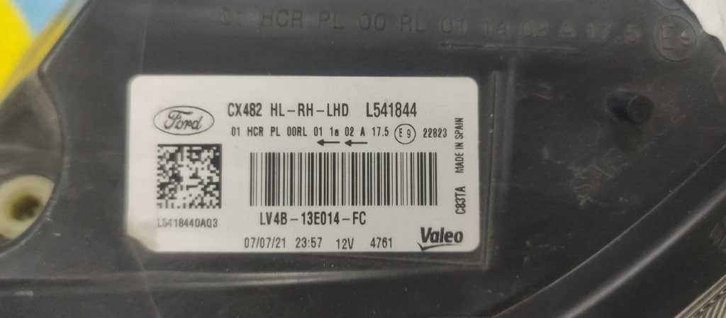 Ford Kuga III 3 MK3 DFK 2019 - 2024 - Prave predne svetlo - 9