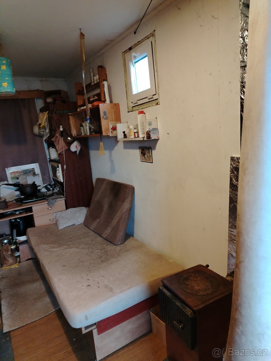 Obytná buňka, bouda, sklad, chata. Sedlice u Želiva - 9