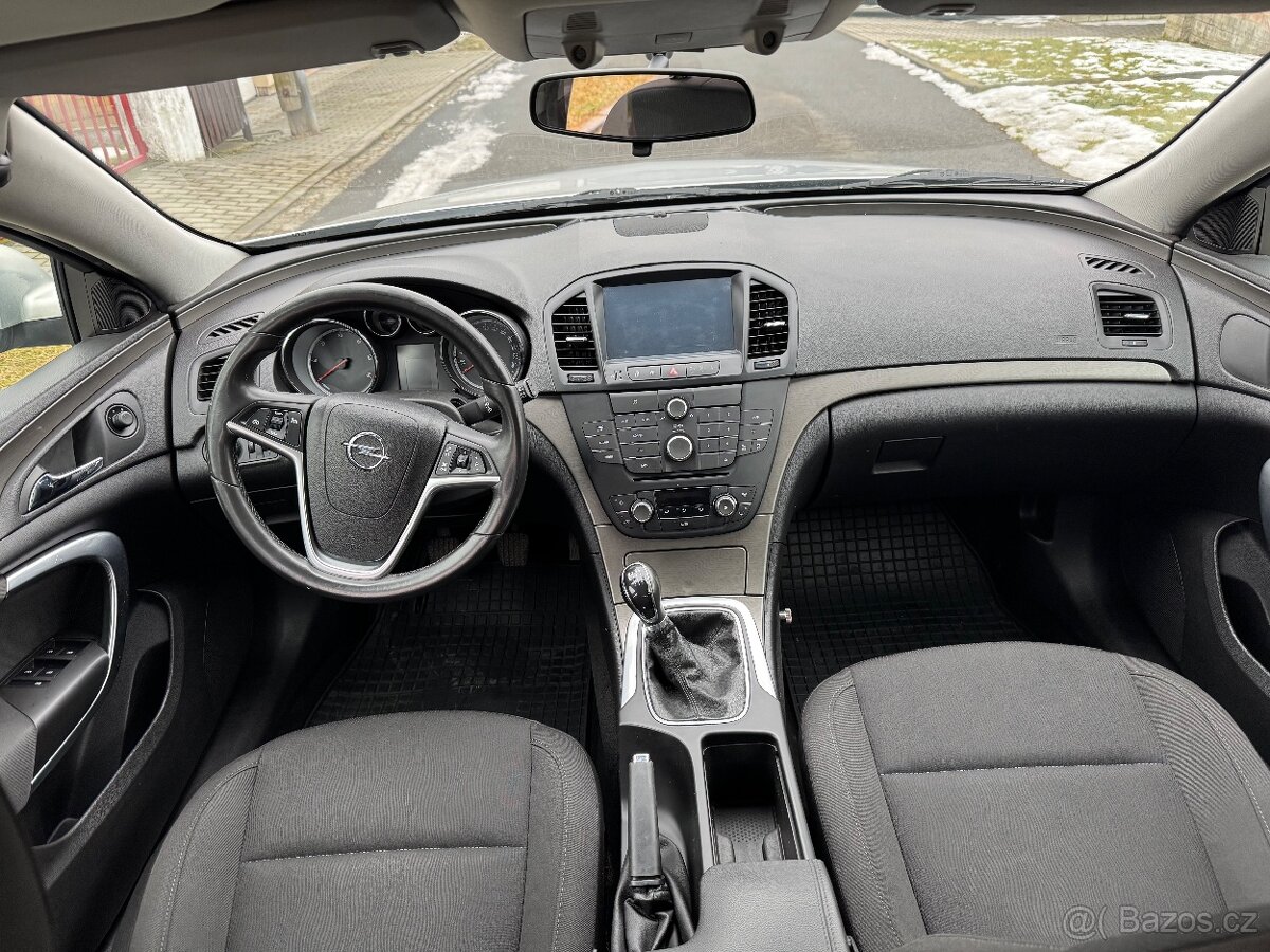 Opel Insignia 2.0CDTi - 9