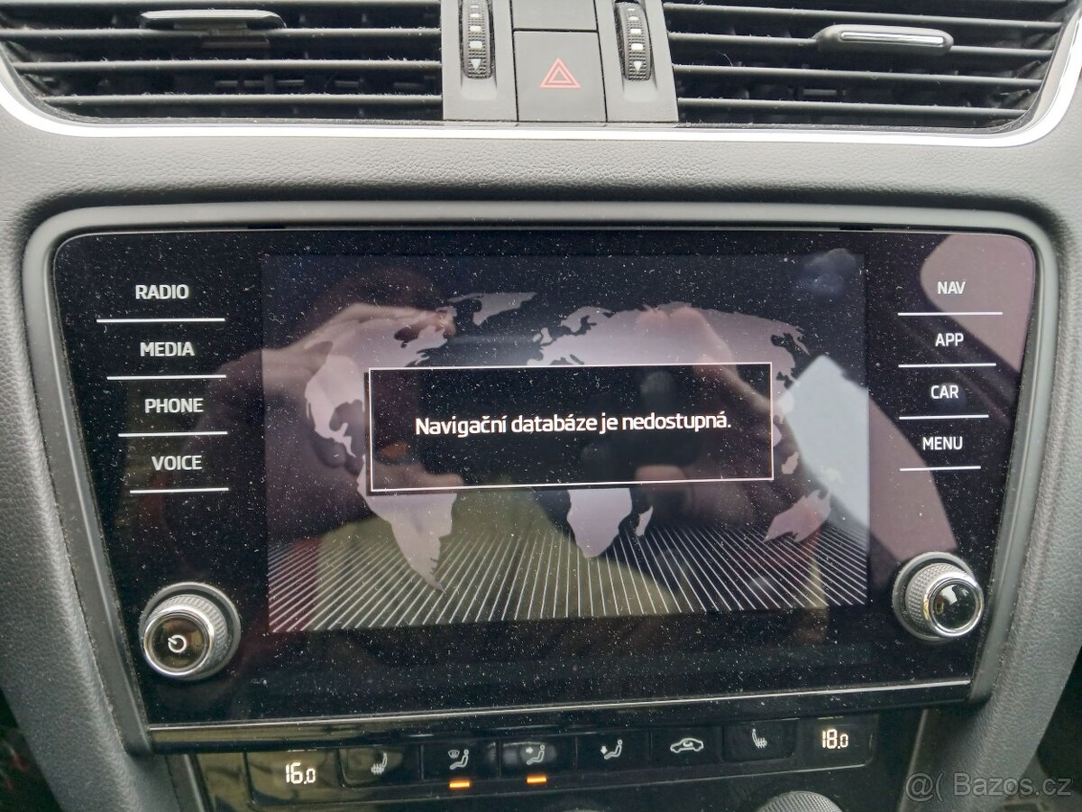 ŠKODA Octavia Combi Style 2,0 TDI 110 kW - 9