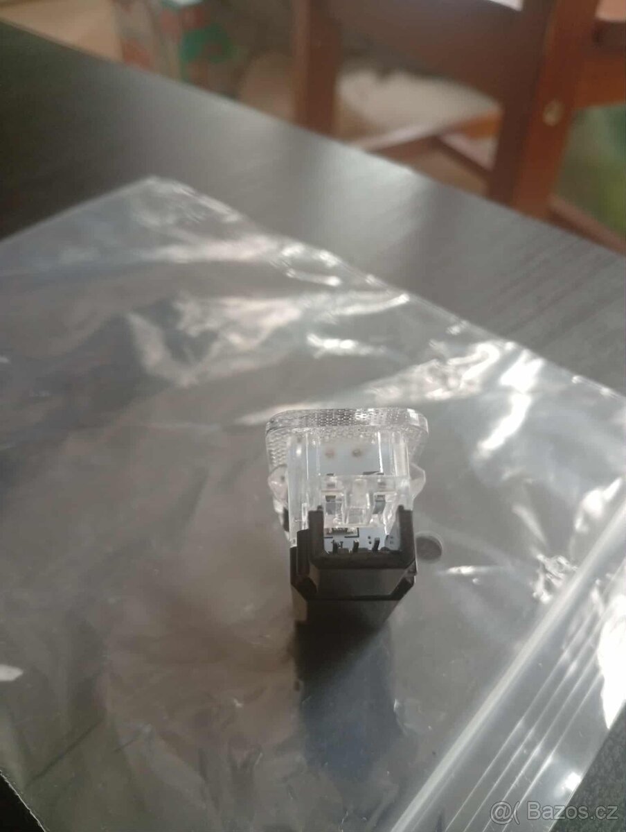 LED LOGO PROJEKTOR VOLVO - 9