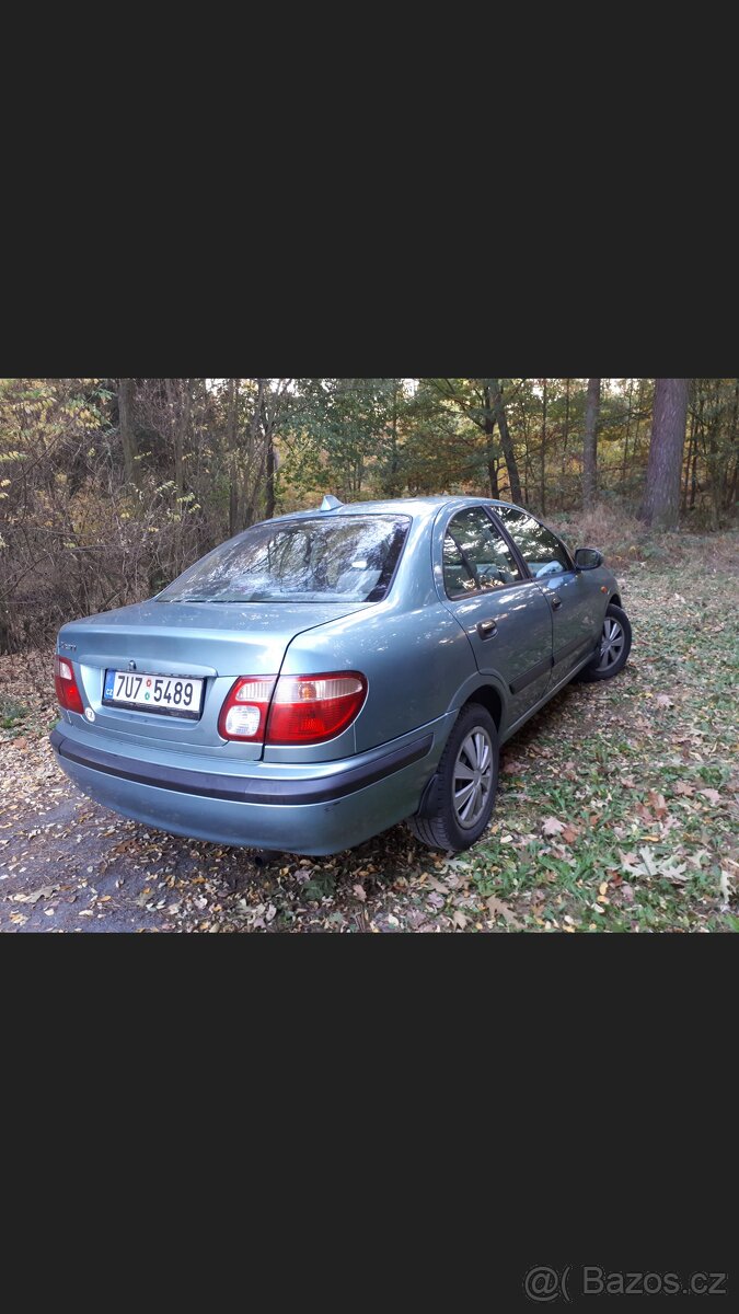 Nissan Almera 1.5 i - 9