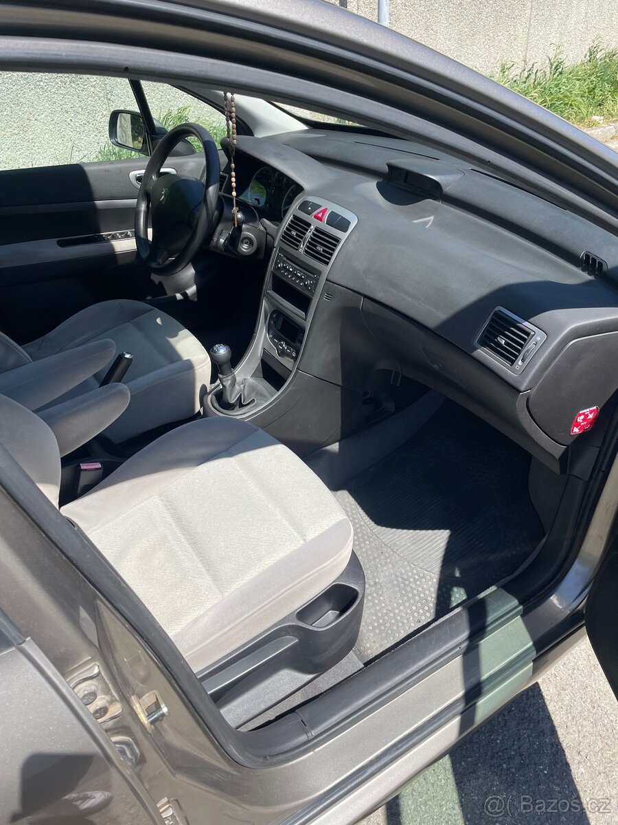 Peugeot 307 SW - 9