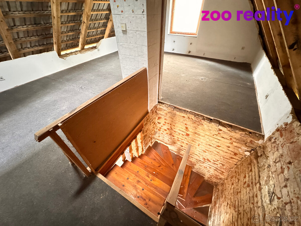 Prodej, rodinný dům 3+kk, 335 m2, Holedeč, Veletice - 9