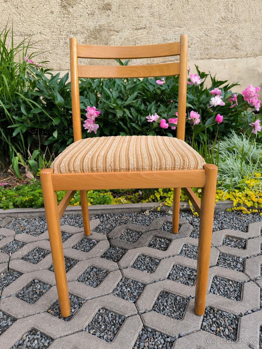 Retro dřevěné jídelní židle Jitona - 70. léta - 9